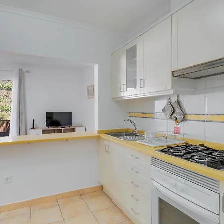 Holiday home Ferienhaus Fuer 3 Personen Und 1 Kind In Ponta Do Sol, Madeira Suedkueste Von Madeira