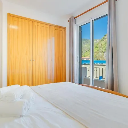 Holiday home Ferienhaus Fuer 3 Personen Und 1 Kind In Ponta Do Sol, Madeira Suedkueste Von Madeira *
