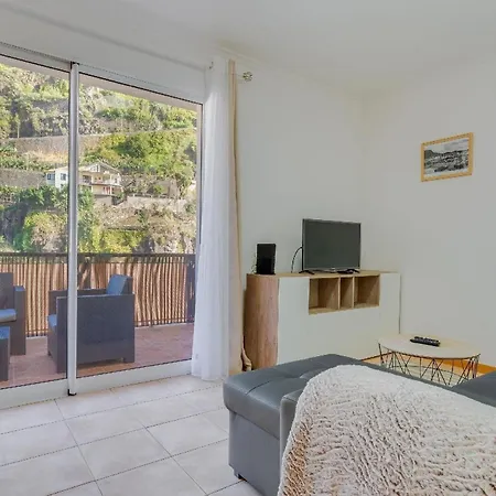 Ferienhaus Fuer 3 Personen Und 1 Kind In Ponta Do Sol, Madeira Suedkueste Von Madeira * Ponta do Sol (Madeira)