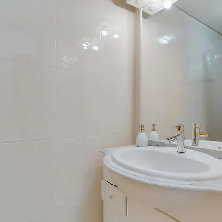 Ferienhaus Fuer 3 Personen Und 1 Kind In Ponta Do Sol, Madeira Suedkueste Von Madeira